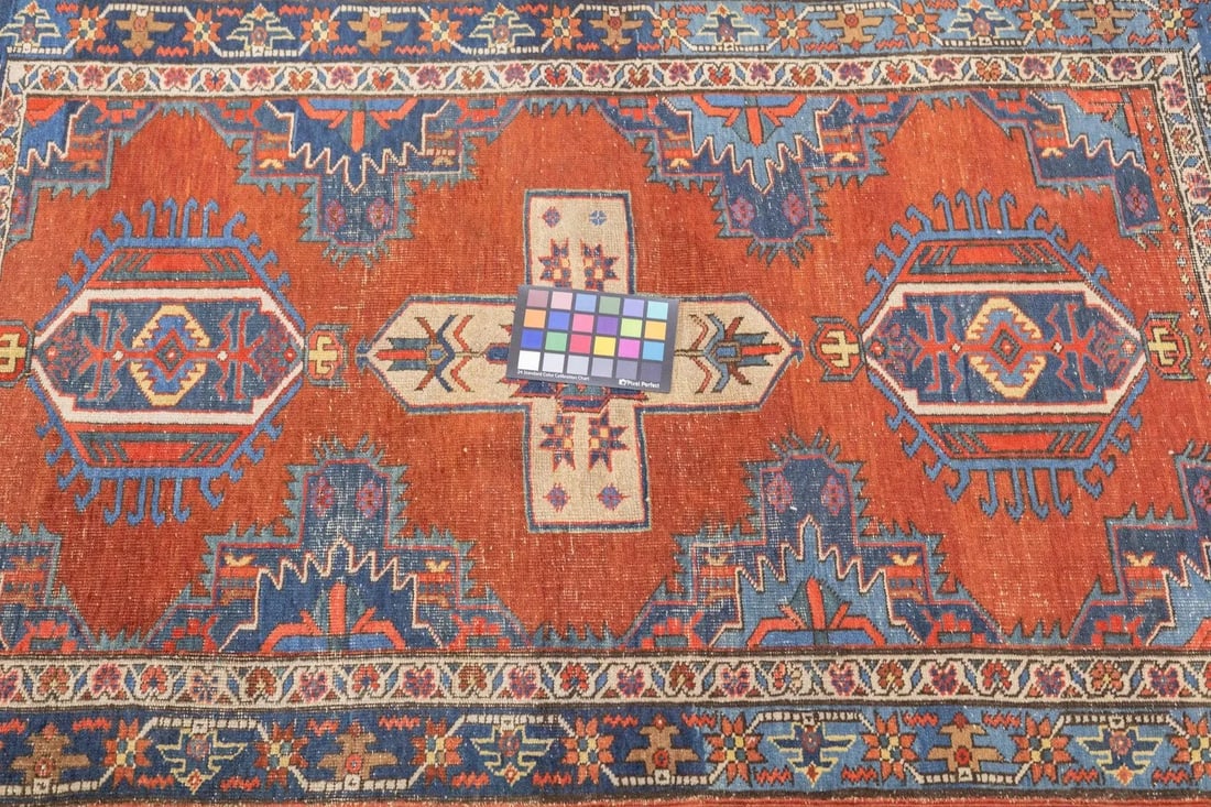 Antique Persian Heriz Rug 3'10'' x 4'5'' - 3
