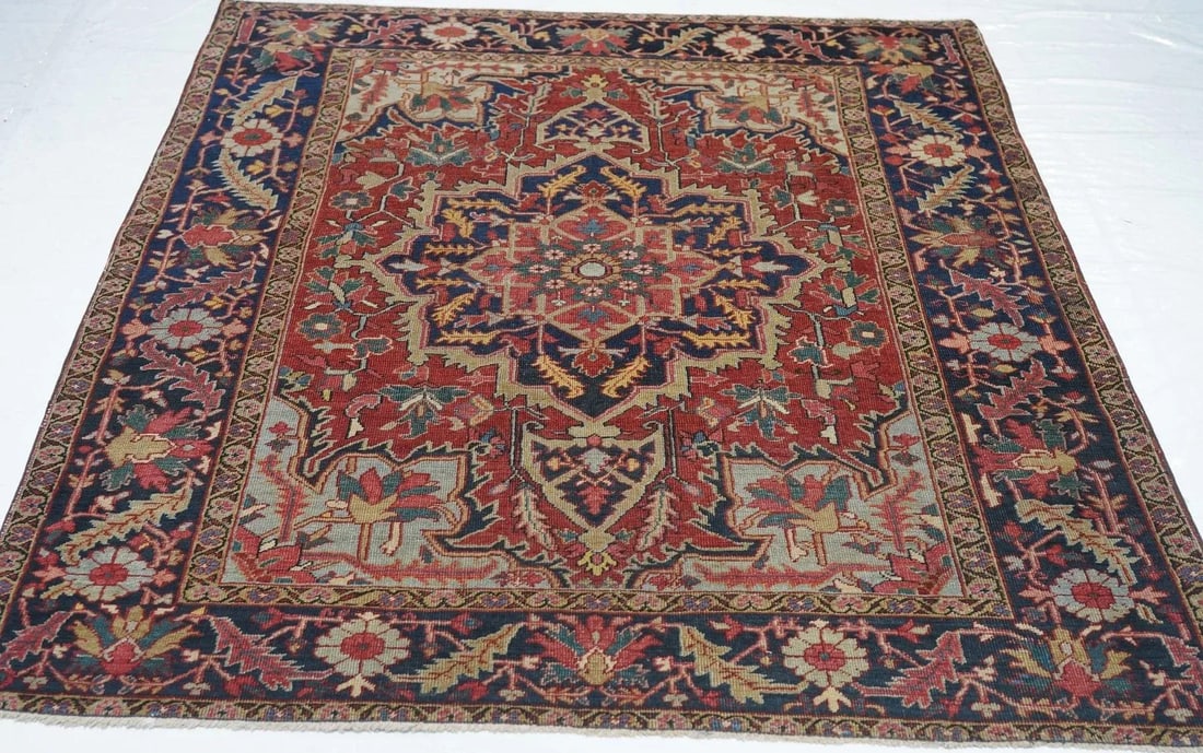 Antique Serapi Rug 4'10'' x 6'0'' - 10