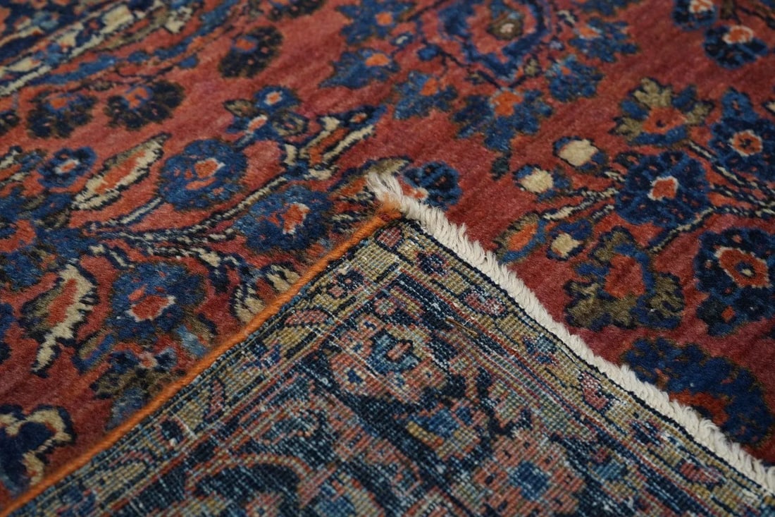 Antique Sarouk Rug 3'8'' x 4'1'' - 7