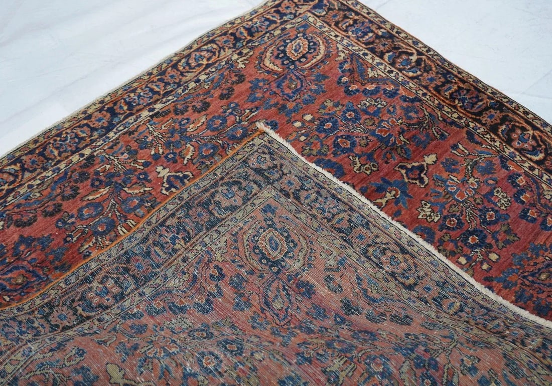 Antique Sarouk Rug 3'8'' x 4'1'' - 8