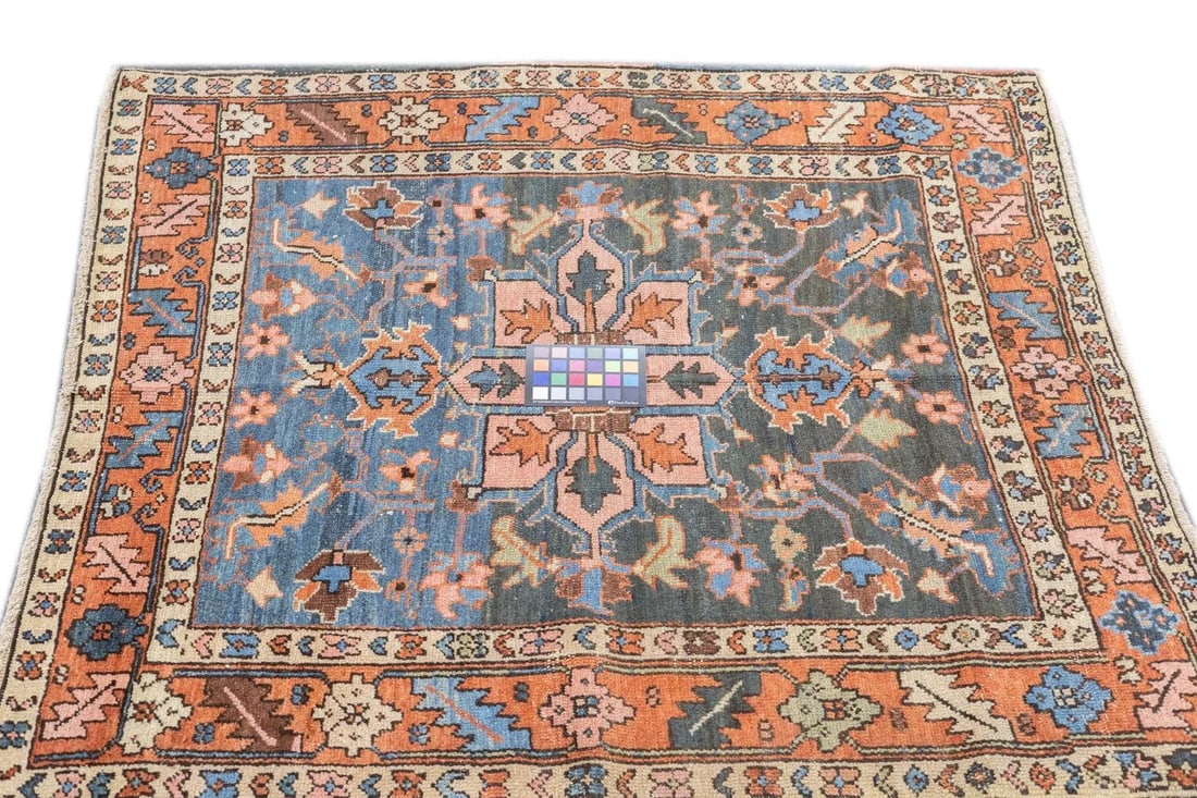Antique Persian Heriz Rug 4' x4'5'' - 3