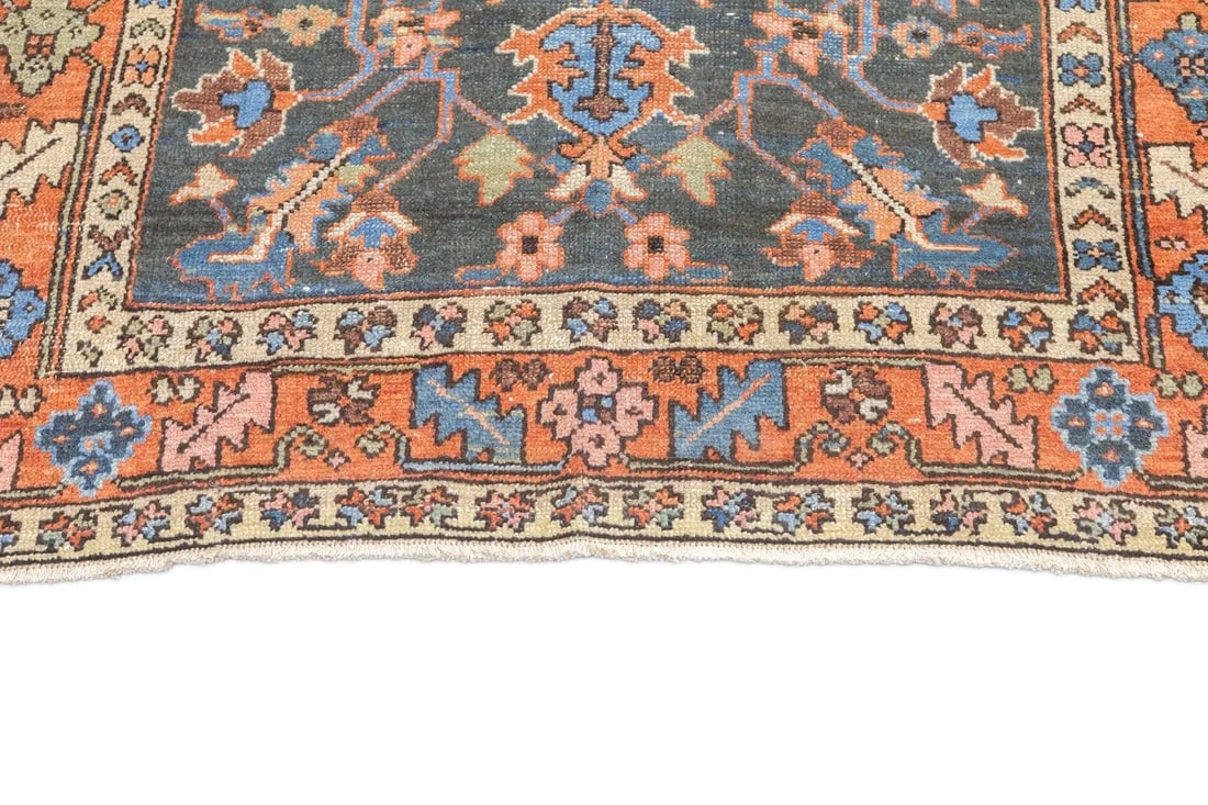 Antique Persian Heriz Rug 4' x4'5'' - 8