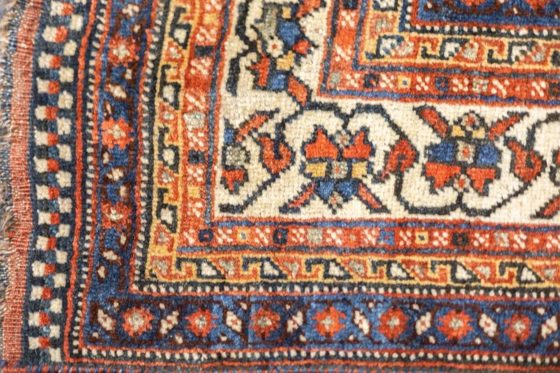 Late 18th Century Antique Persian Qashqai Rug 5'10'' x 8'2'' - 10