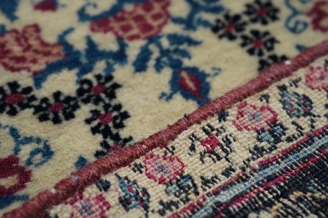 Late 18th Century Antique Persian Tehran Rug 4'3'' x 6'9'' - 7