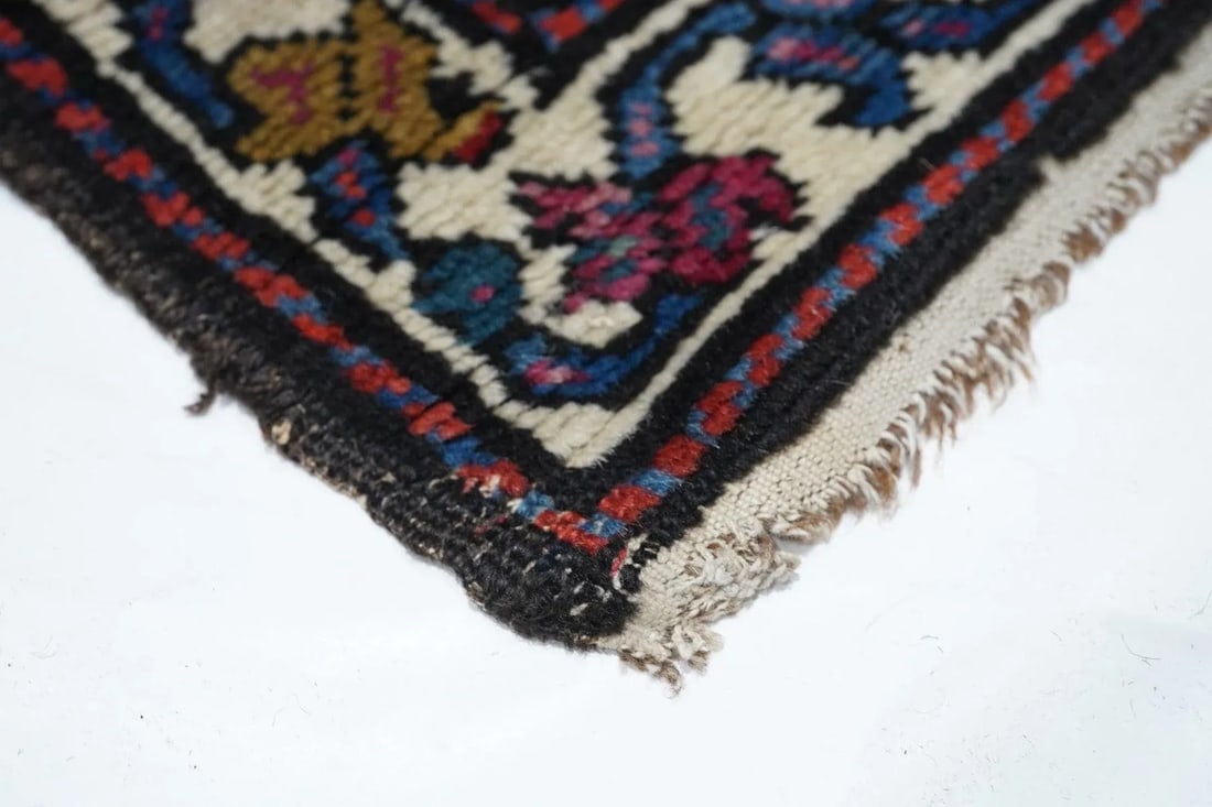 Late 18th Century Antique NW Persian Rug 3'10'' x 9'1'' - 7