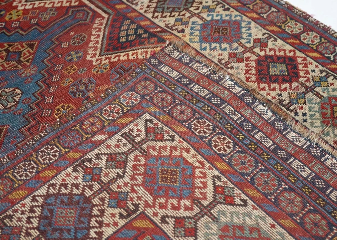 Antique Qashqai Rug 4'5'' x 7'7'' - 4