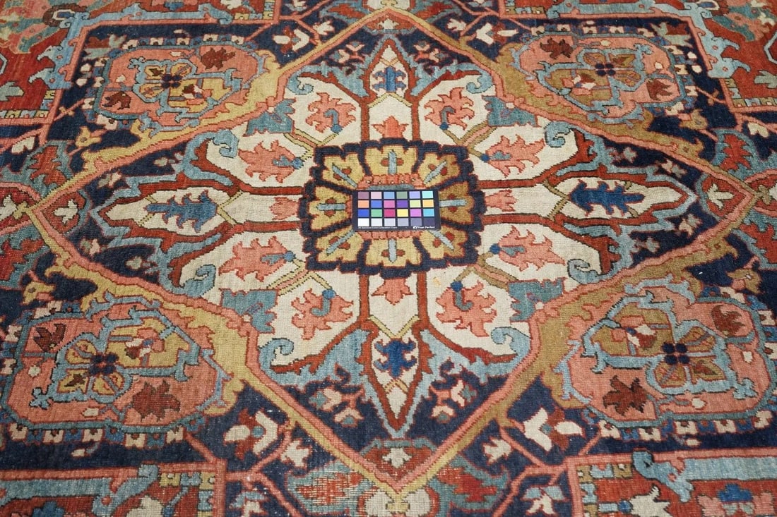 Late 18th Century Antique Serapi Rug 9'9'' x 13'6'' - 11