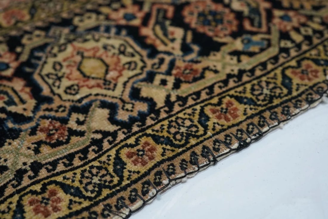 Late 18th Century Antique Farahan Sarouk Rug 4'3'' x 6'7'' - 5