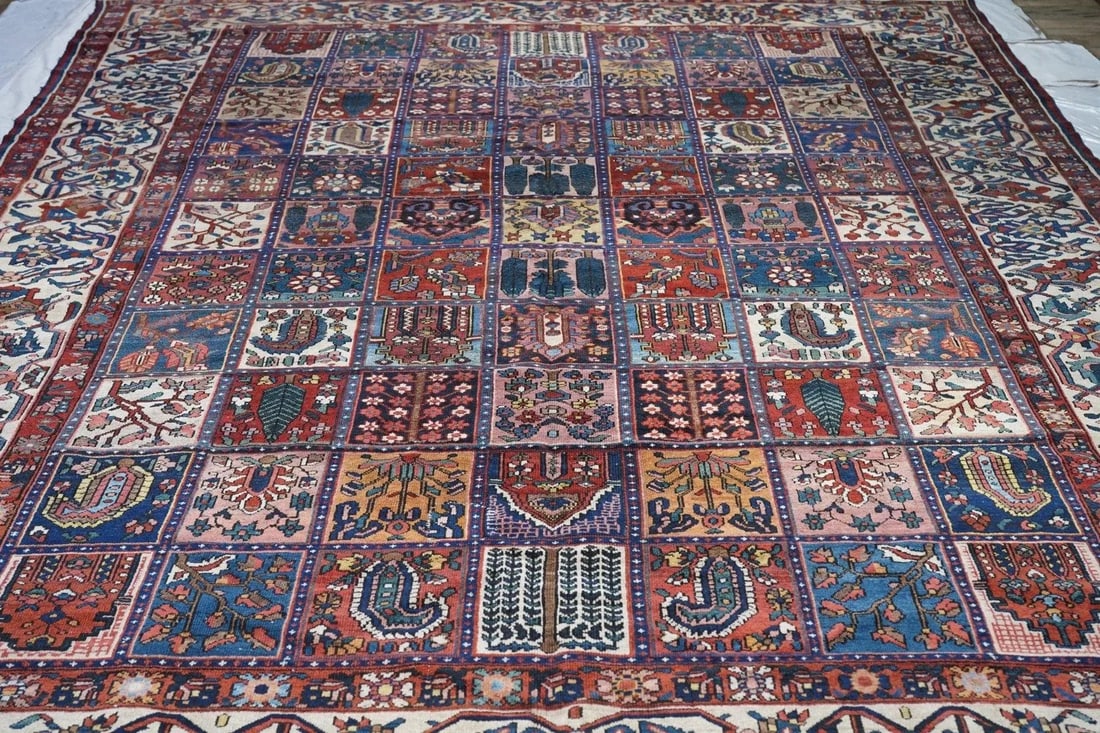 Antique Bakhtiari Rug 9'6'' x 13'0'' - 10