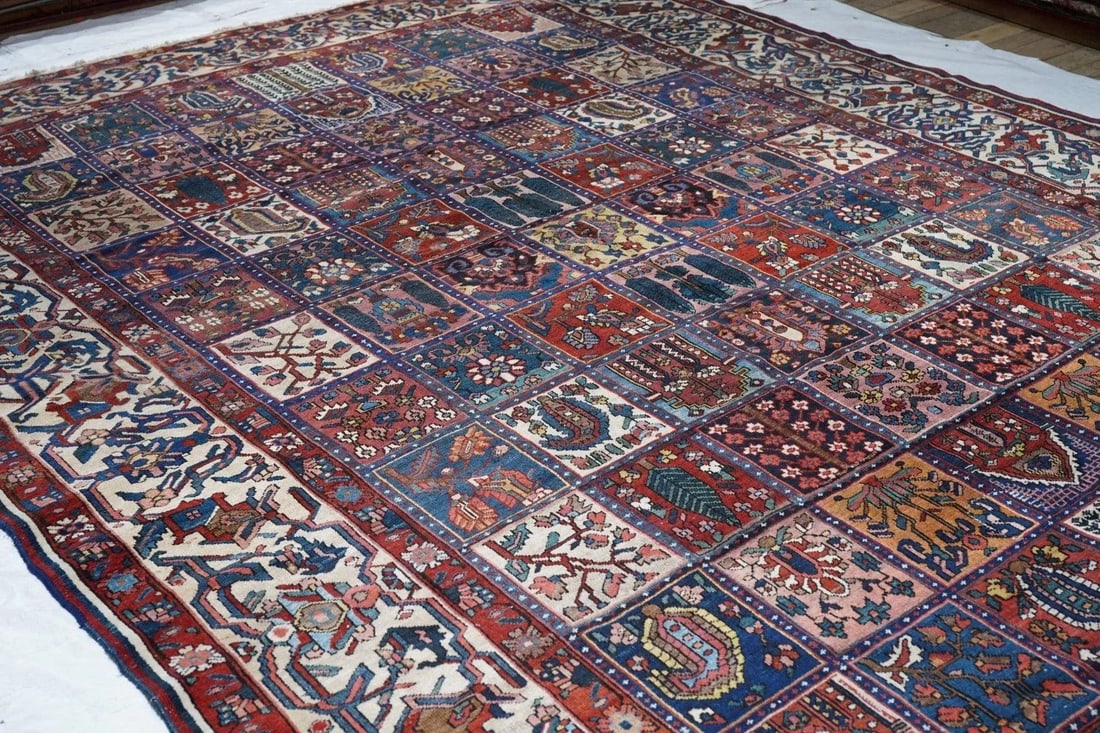 Antique Bakhtiari Rug 9'6'' x 13'0'' - 9