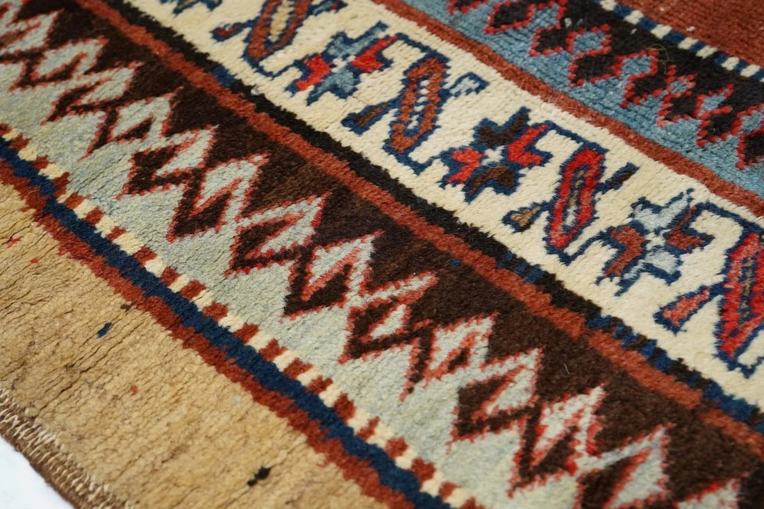 Late 18th Century Antique Bakshayesh Runner 3'6'' x 9'7'' - 7