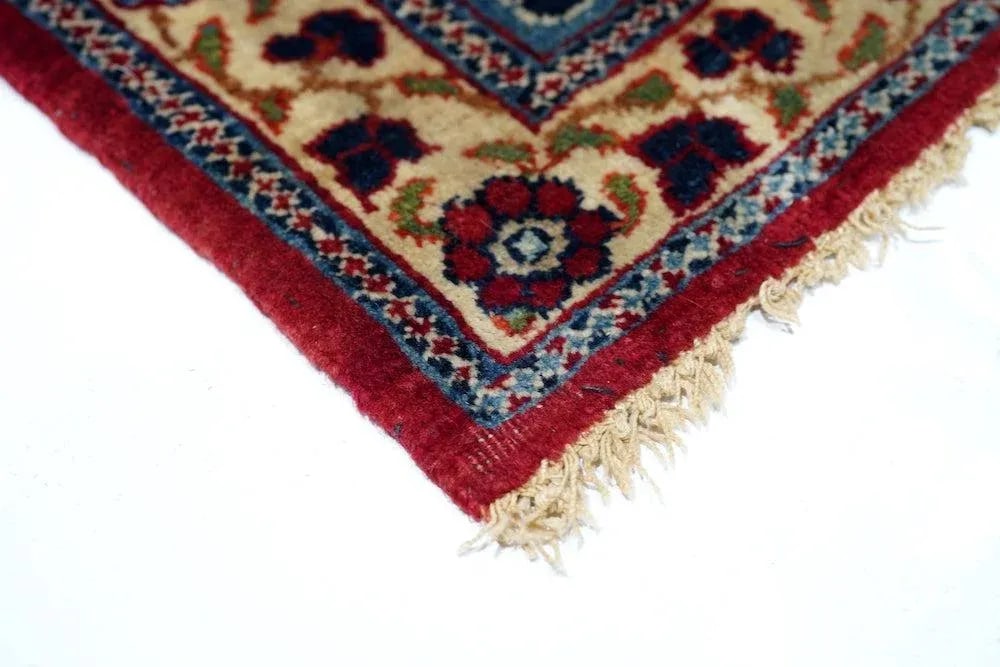Antique Nain Rug 3'6'' x 5'2'' - 8