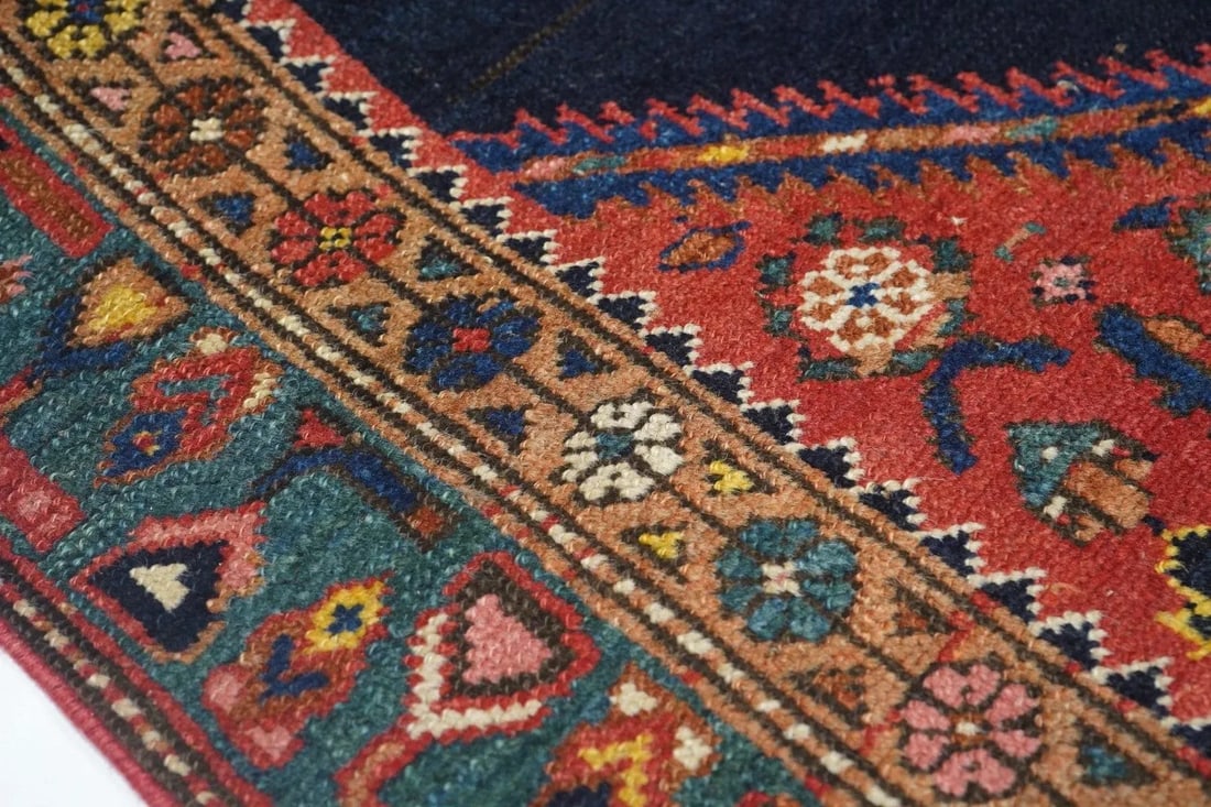 Late 18th Century Antique Kurdish Rug 3'1'' x 15'11'' - 6