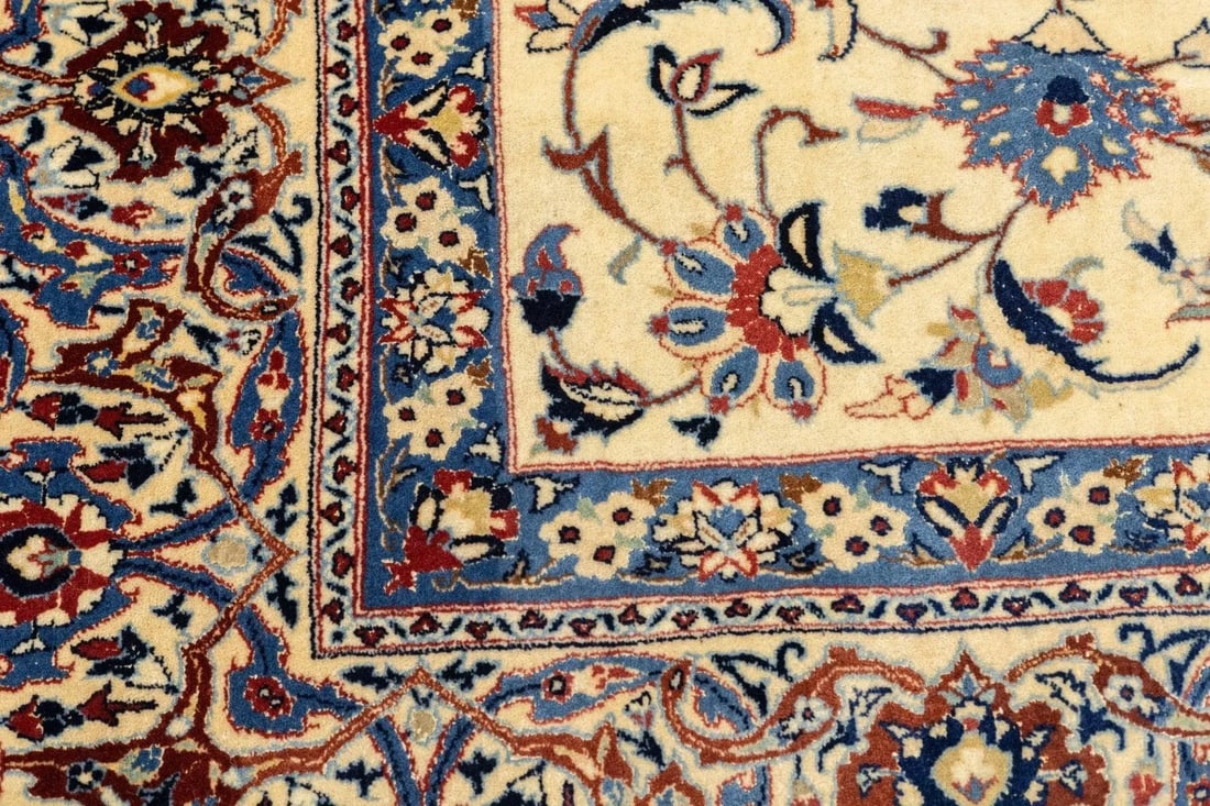 1970s Vintage Persian Nain Rug 5'5'' x 8'5'' - 5