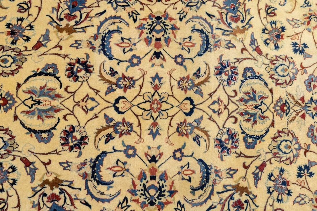 1970s Vintage Persian Nain Rug 5'5'' x 8'5'' - 7