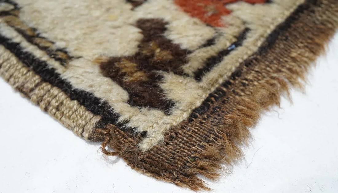 Late 18th Century Antique Heriz Rug 3'0'' x 10'8'' - 5