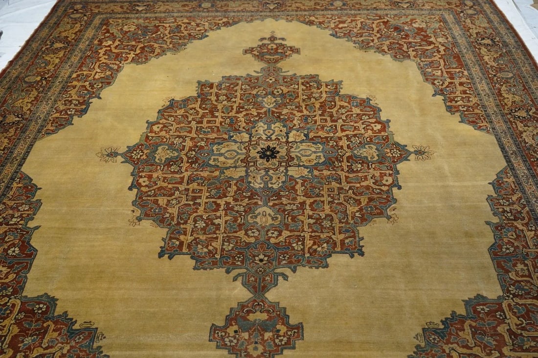 Late 18th Century Antique Haji Jalili Tabriz Rug 8'9'' x 12'0'' - 12