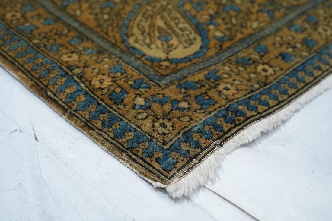 Late 18th Century Antique Kashan Rug 3'4'' x 4'10'' - 3