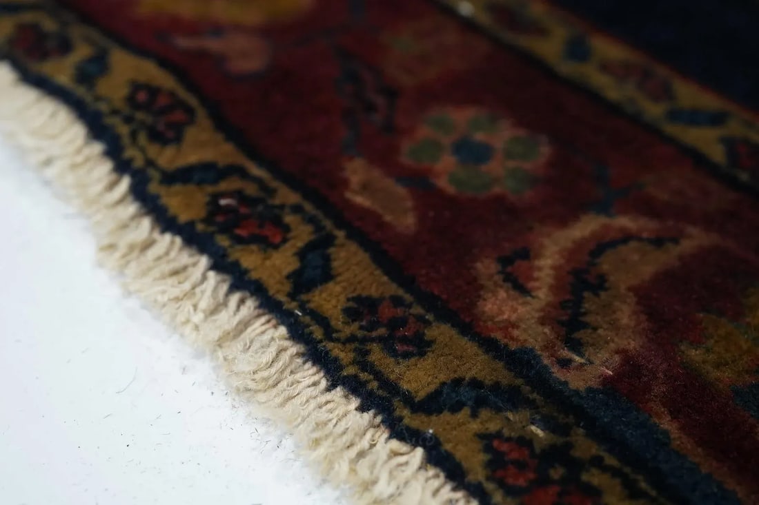 Antique Sarouk Rug 2'7'' x 4'10'' - 5