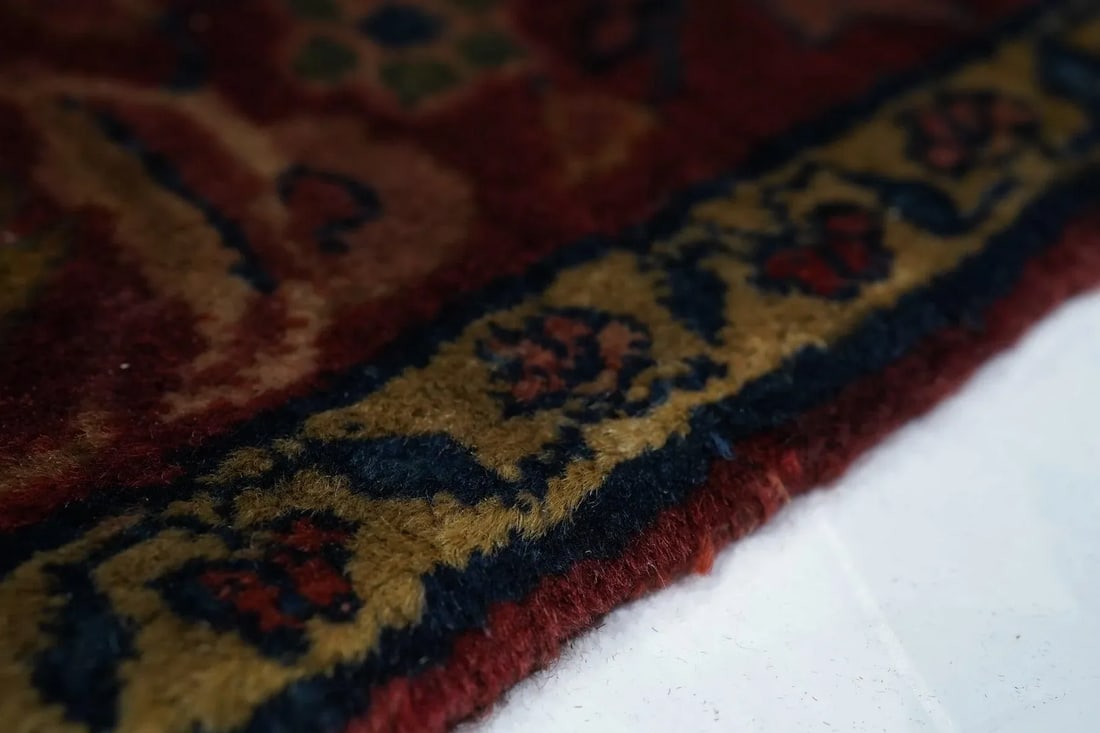 Antique Sarouk Rug 2'7'' x 4'10'' - 6