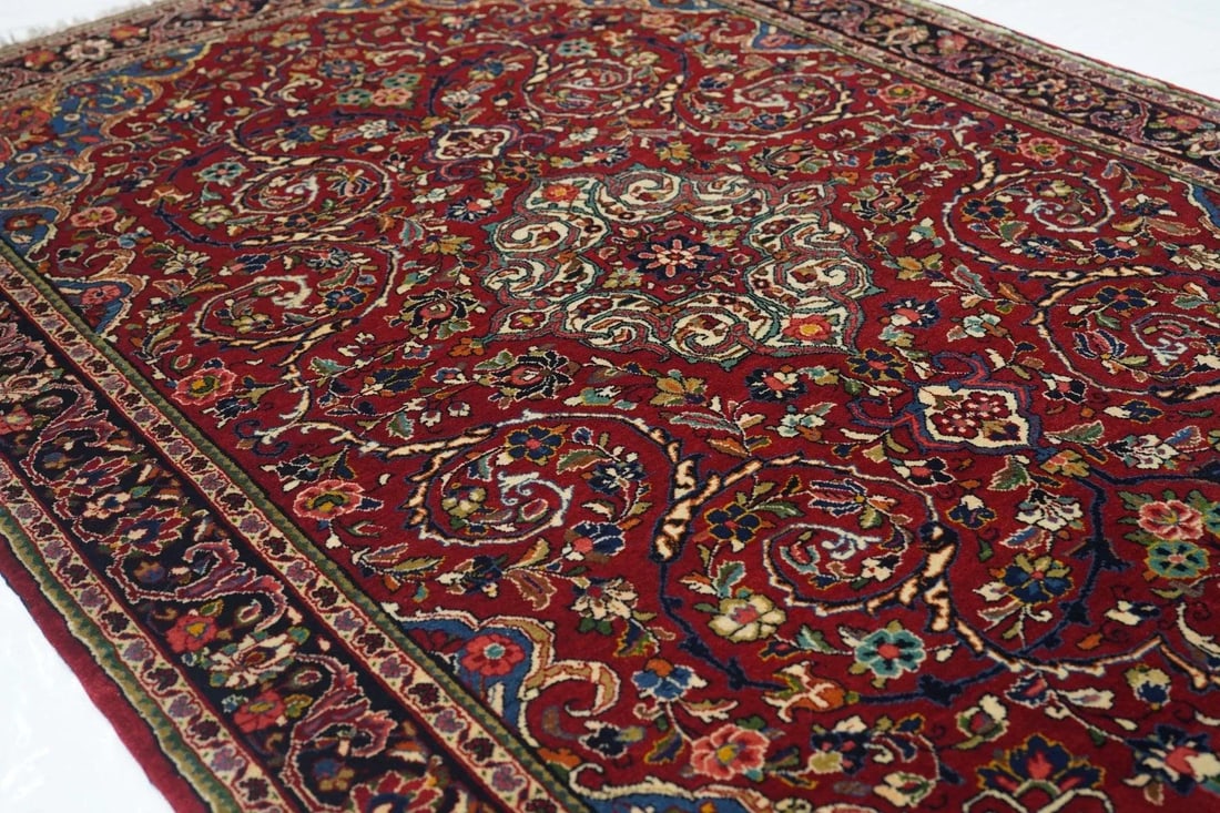 1940s Vintage Sarouk Rug 4'2'' x 6'6'' - 10