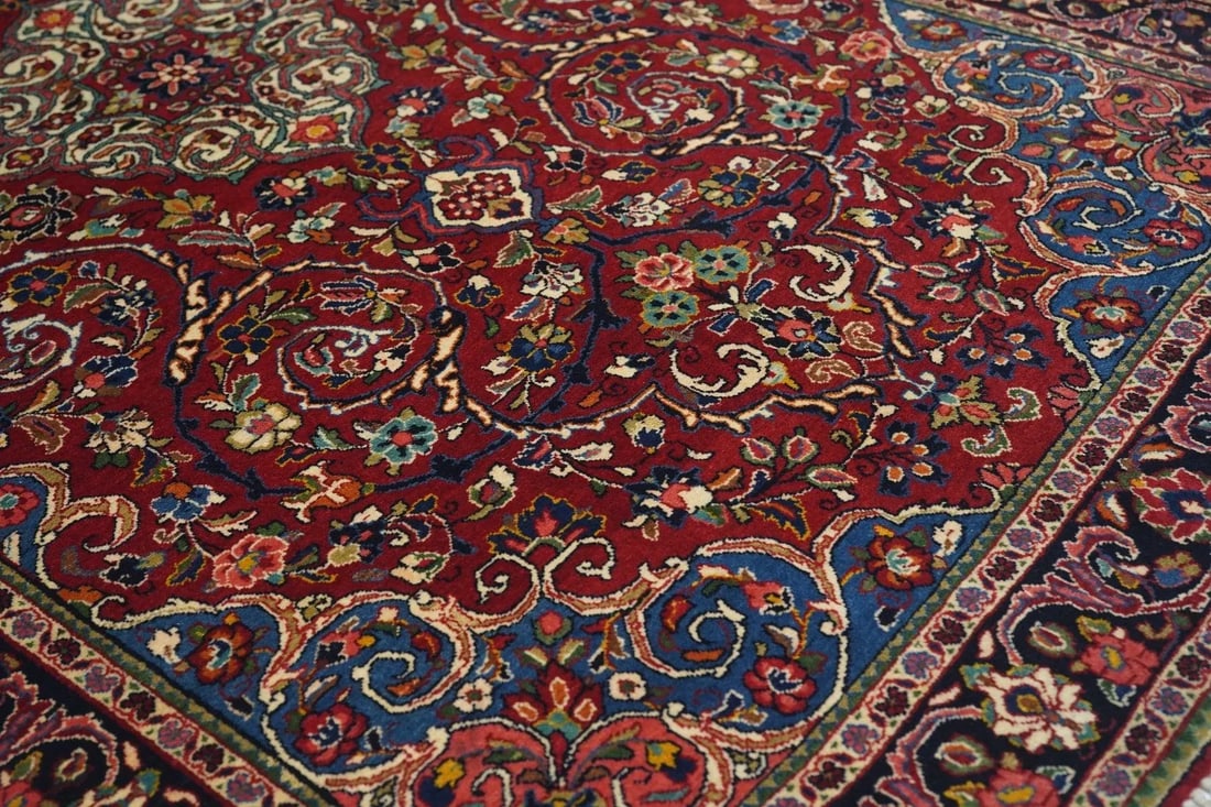 1940s Vintage Sarouk Rug 4'2'' x 6'6'' - 6