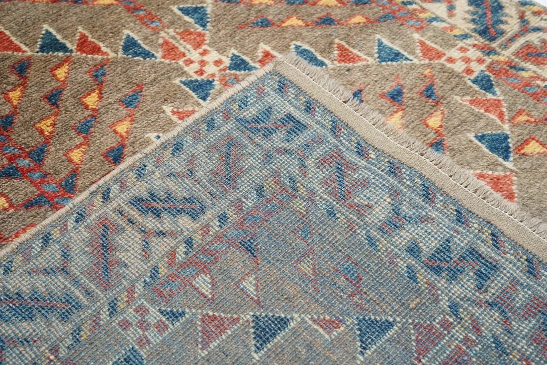 Vintage Veramin Rug 5'0'' X 6'5'' - 10