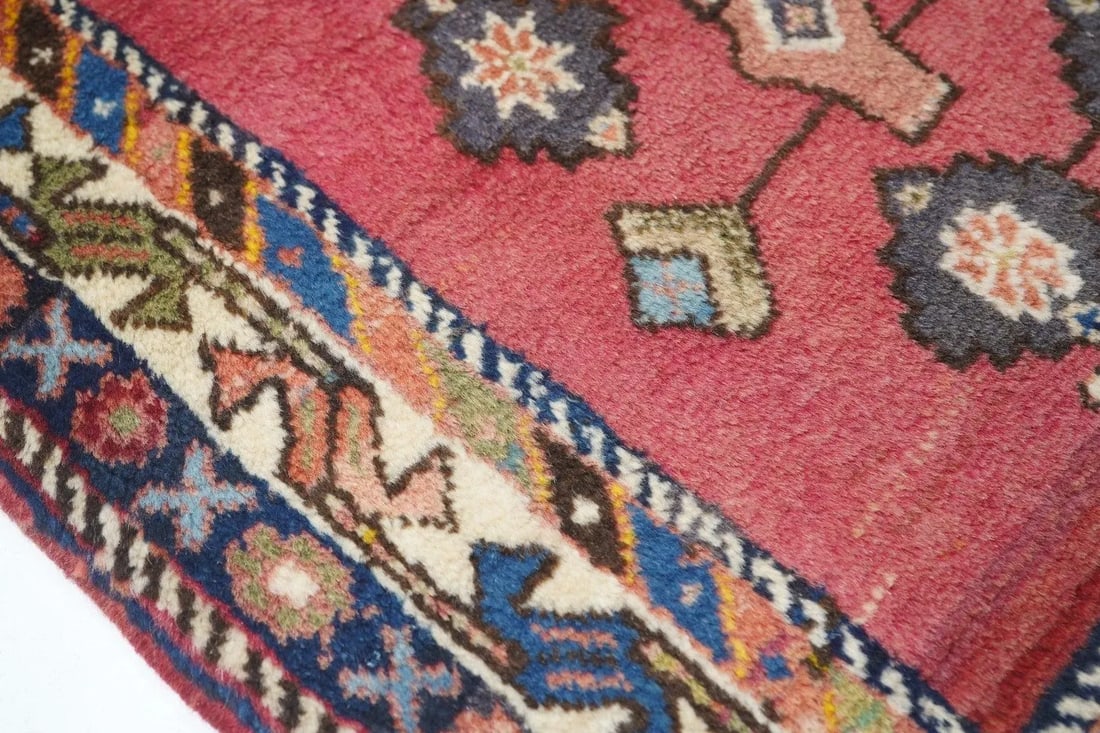 1970s Vintage Qashqai Rug 4'10'' x 7'5'' - 4