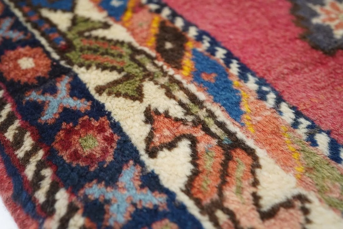 1970s Vintage Qashqai Rug 4'10'' x 7'5'' - 5