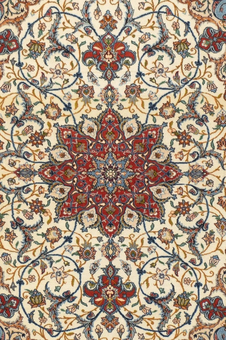 Extremely Fine Persian Isfahan Wool & Silk Rug 3'8'' X 5'3'' - 3