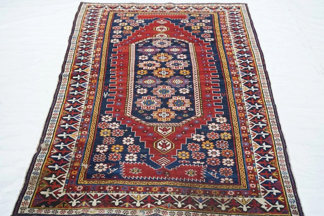 Late 18th Century Antique Shirvan Rug 4'0'' x 6'9'' - 7