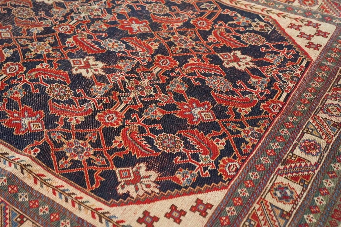 Late 18th Century Antique Qashqai Rug 3'8'' x 7'7'' - 6