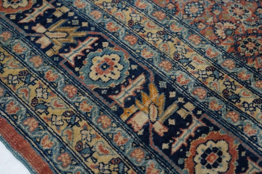 Antique Tabriz Rug 4'8'' x 6'3'' - 4