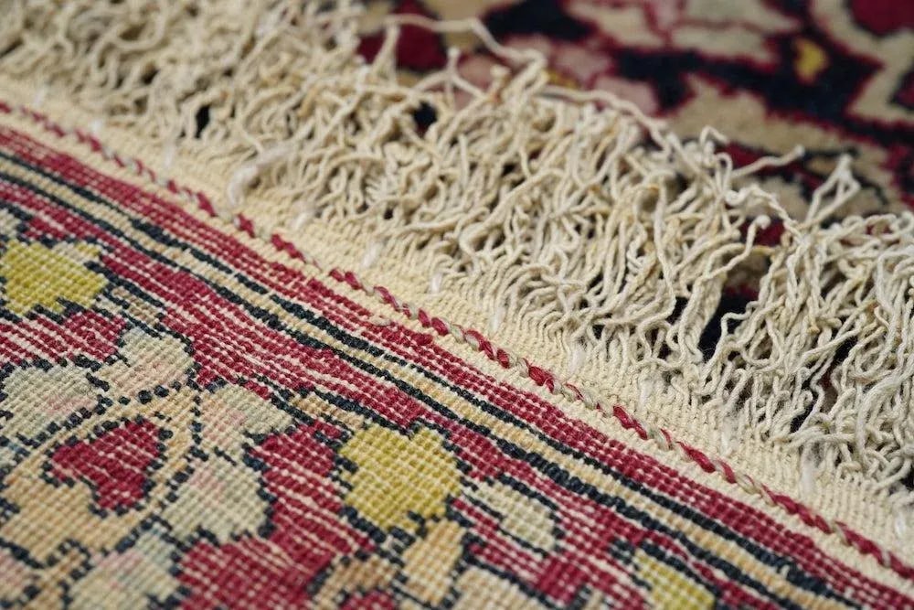 Antique Isfahan Rug 4'7'' x 7'10'' - 7