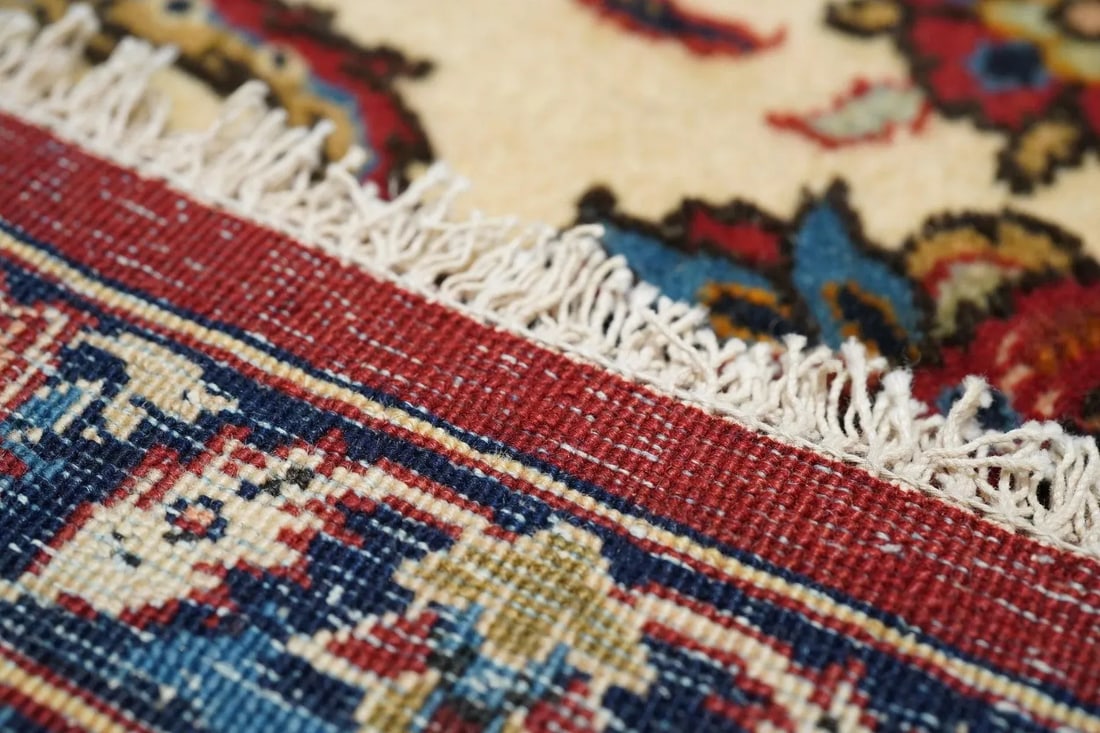 Fine Antique Persian Isfahan Rug 6'10'' X 11'0'' - 5