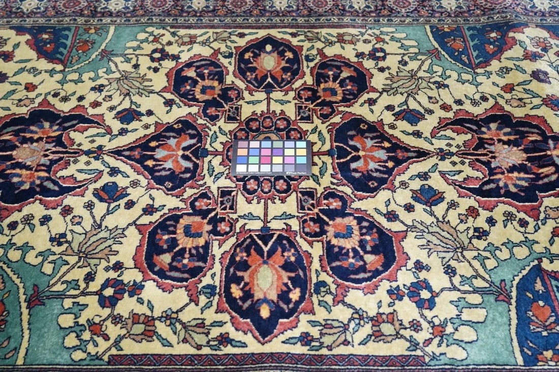 Antique Sarouk Rug 4'6'' x 6'6'' - 8