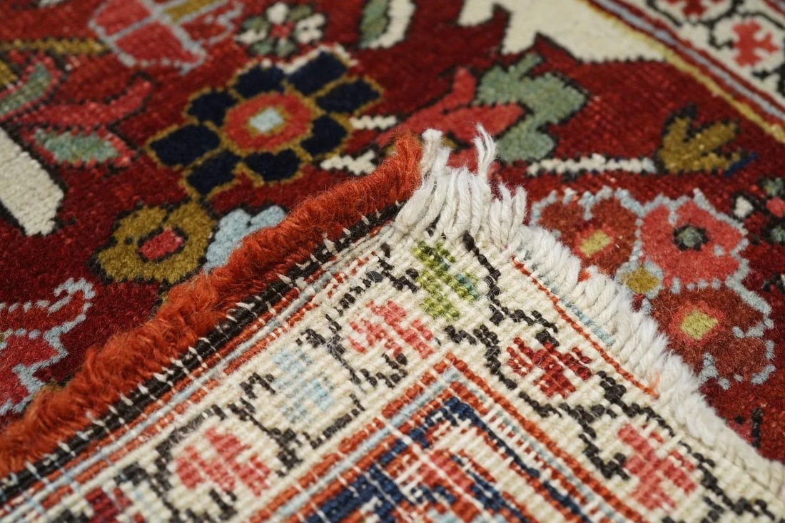 Antique Red Heriz Serapi Rug 4'10'' x 6'9'' - 4