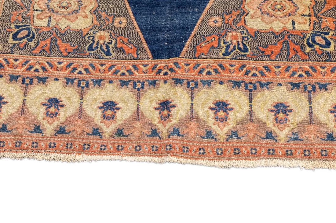 Antique Persian Senneh Rug 4'6'' x 6'2'' - 10