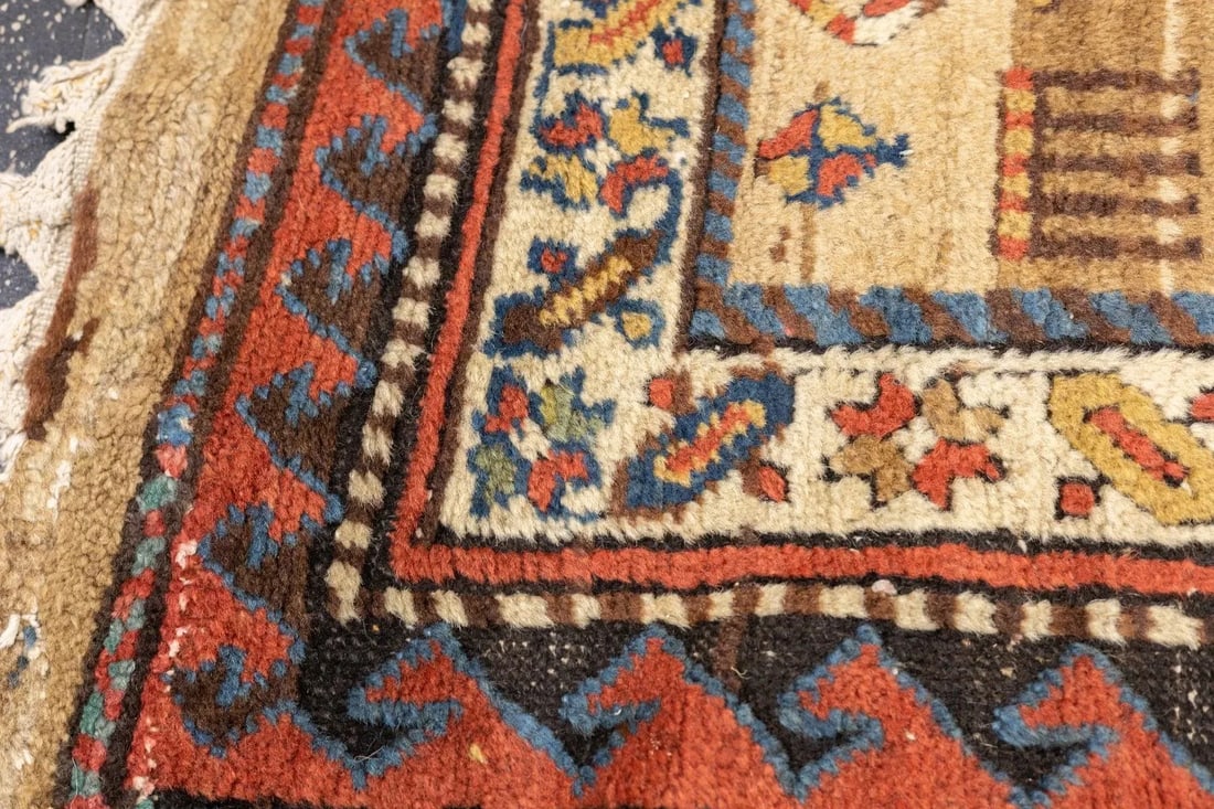 Late 18th Century Antique Persian Bakhshayesh Rug 3'6'' x 8'9'' - 2