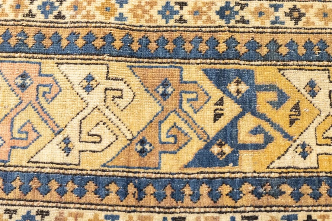 Late 18th Century Antique Caucasian Kuba Shirvan Rug 4'5'' x 5'1' - 10