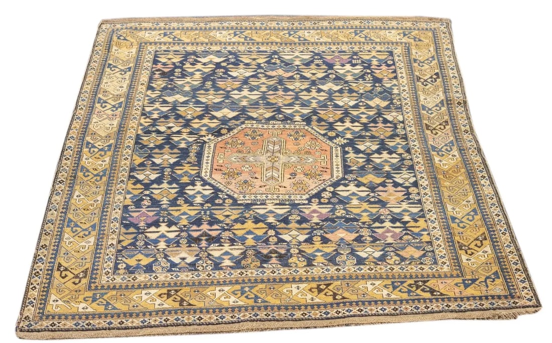 Late 18th Century Antique Caucasian Kuba Shirvan Rug 4'5'' x 5'1' - 2