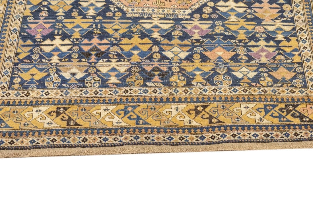 Late 18th Century Antique Caucasian Kuba Shirvan Rug 4'5'' x 5'1' - 8