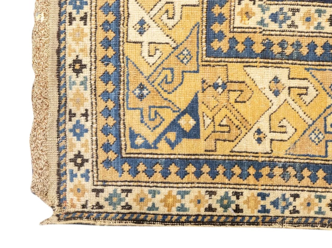 Late 18th Century Antique Caucasian Kuba Shirvan Rug 4'5'' x 5'1' - 9