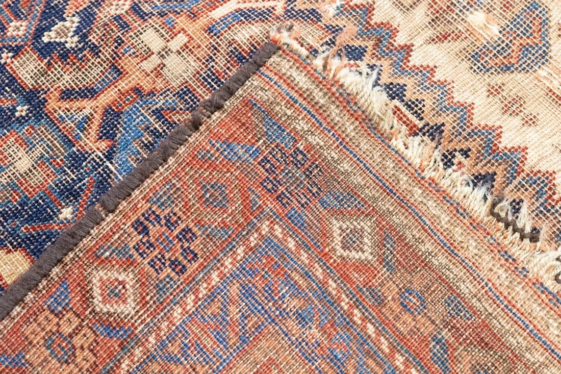 Late 18th Century Antique Persian Qashqai Rug 4'6'' x 8'4'' - 3