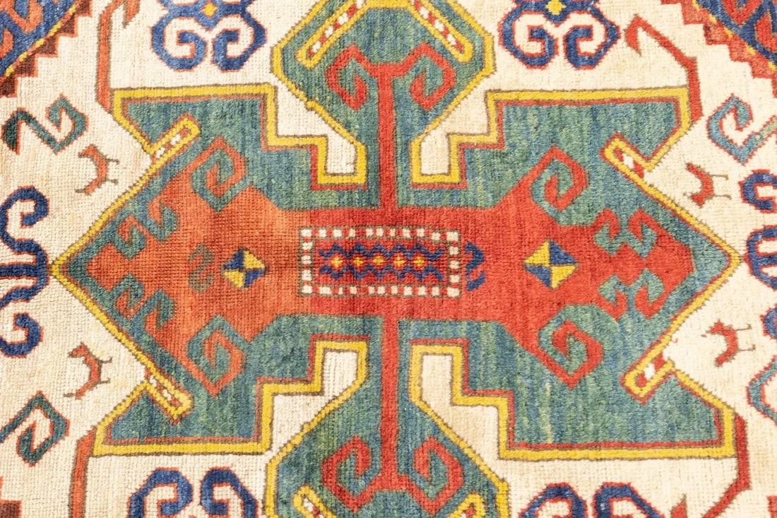 Late 18th Century Antique Caucasian Kazak Rug 5'7'' x 8'0'' - 4