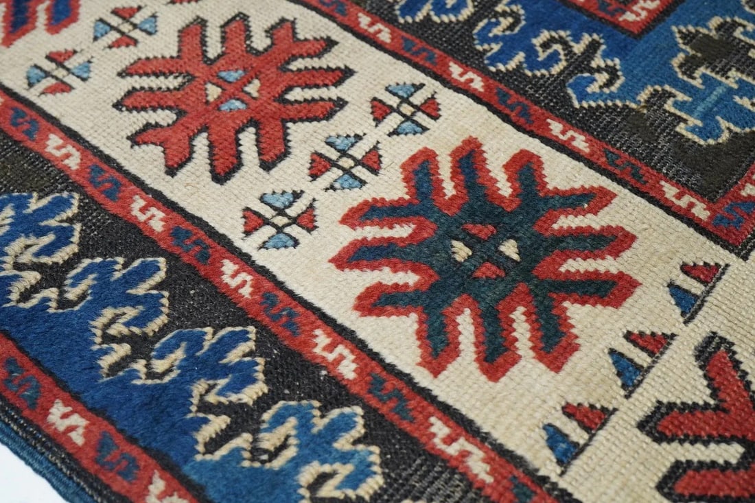 Late 18th Century Antique Kazak Rug 5'2'' x 10'1'' - 8