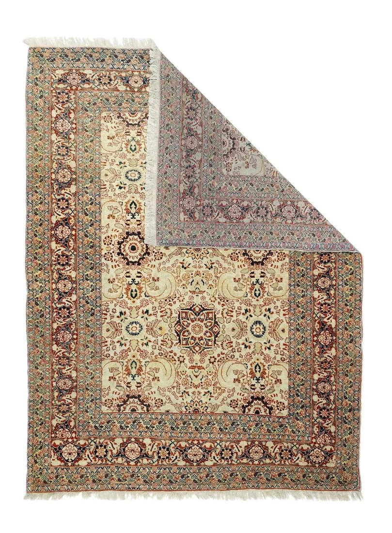 Late 18th Century Antique Haji Jalili Rug 4'3'' x 5'3'' - 3
