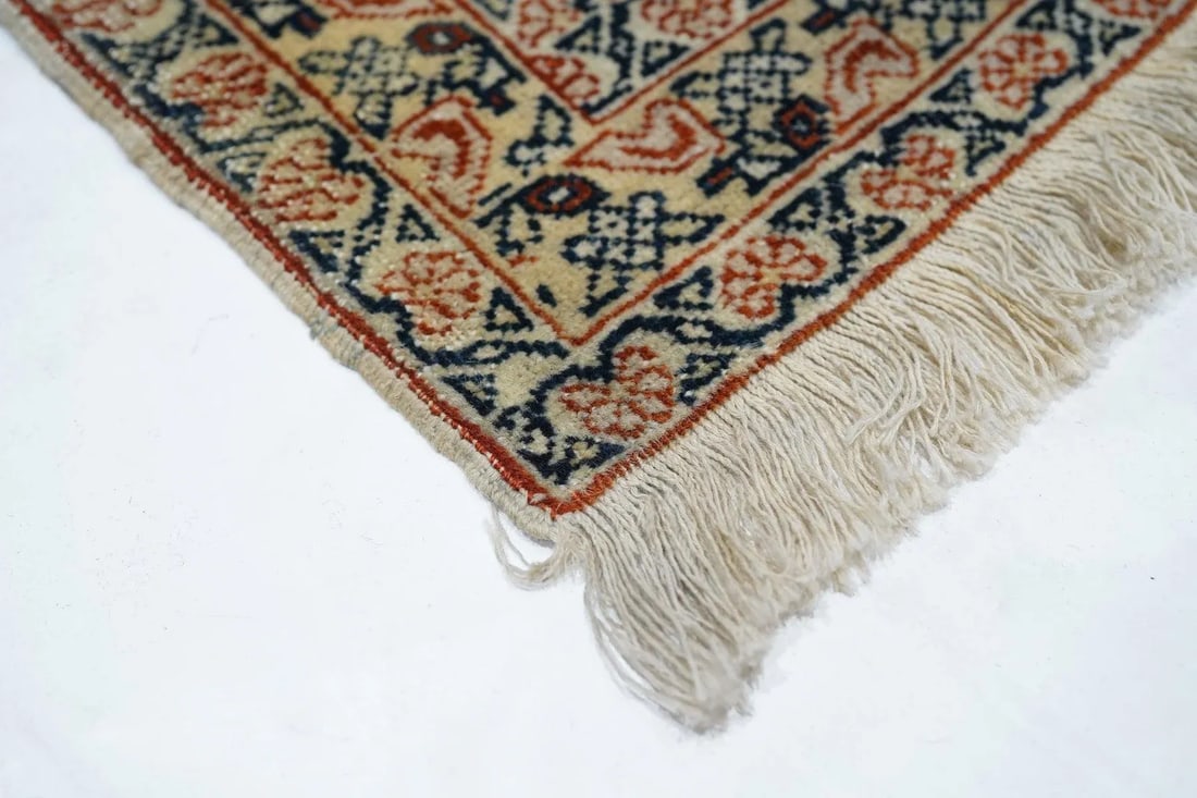 Late 18th Century Antique Haji Jalili Rug 4'3'' x 5'3'' - 4