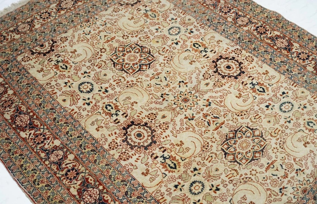 Late 18th Century Antique Haji Jalili Rug 4'3'' x 5'3'' - 6