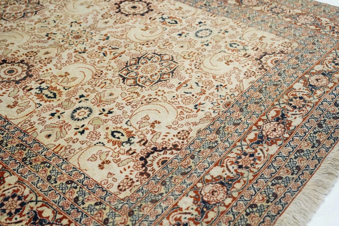 Late 18th Century Antique Haji Jalili Rug 4'3'' x 5'3'' - 7
